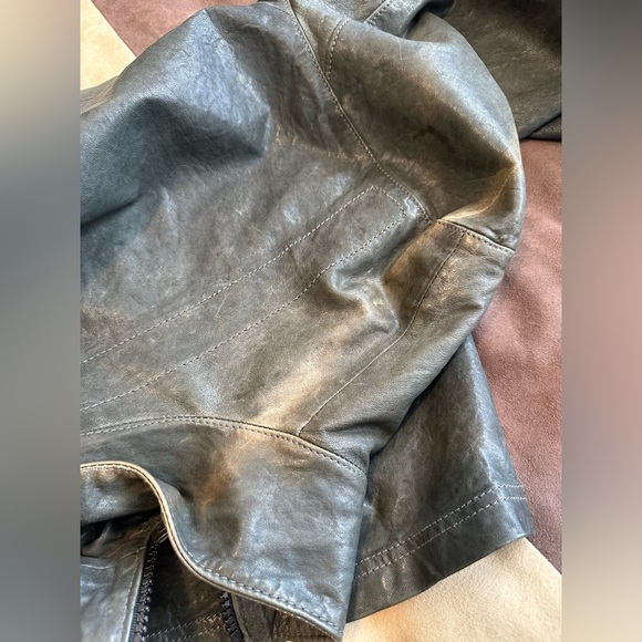 Hugo Boss Orange leather motorcycle jacket, men’s 46R, grey. Must see - Picture 4 of 6